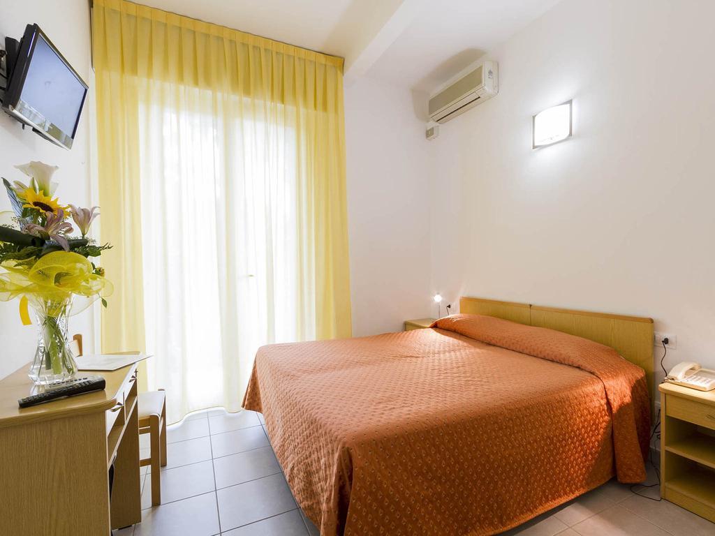 מילאנו מריטימה Hotel Meris חדר תמונה