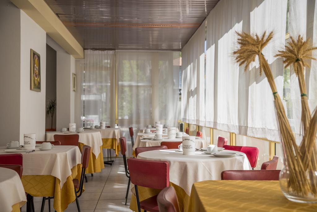 מילאנו מריטימה Hotel Meris מראה חיצוני תמונה